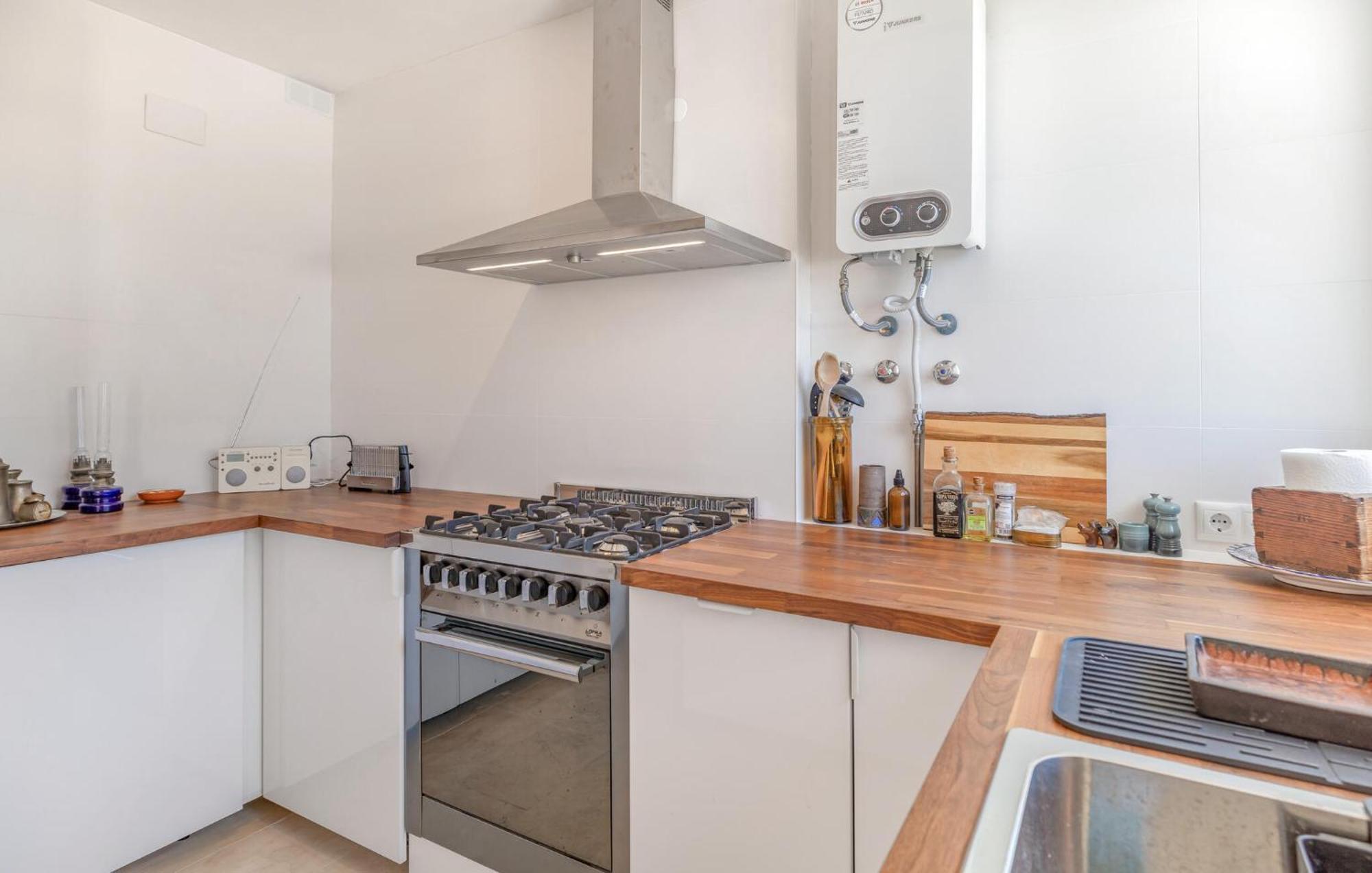 Apartment Gorgeous In With Kitchen