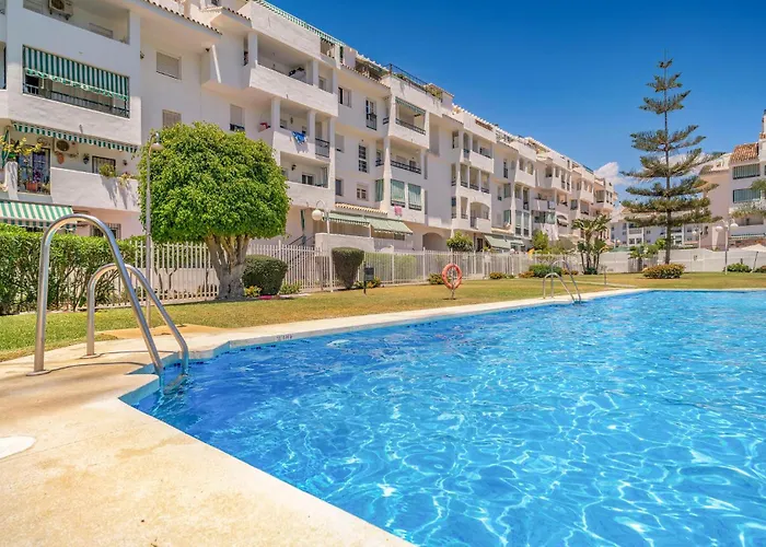 Gorgeous Apartment In Marbella With Kitchen